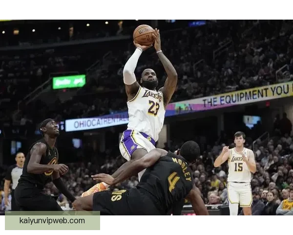 湖人复仇骑士夺赛季50胜 东契奇42+12迎里程碑 詹姆斯再创历史新纪录