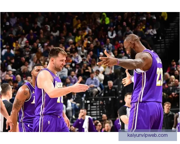 湖人复仇骑士豪取赛季第50胜东契奇42分12助攻里程碑詹姆斯再写历史